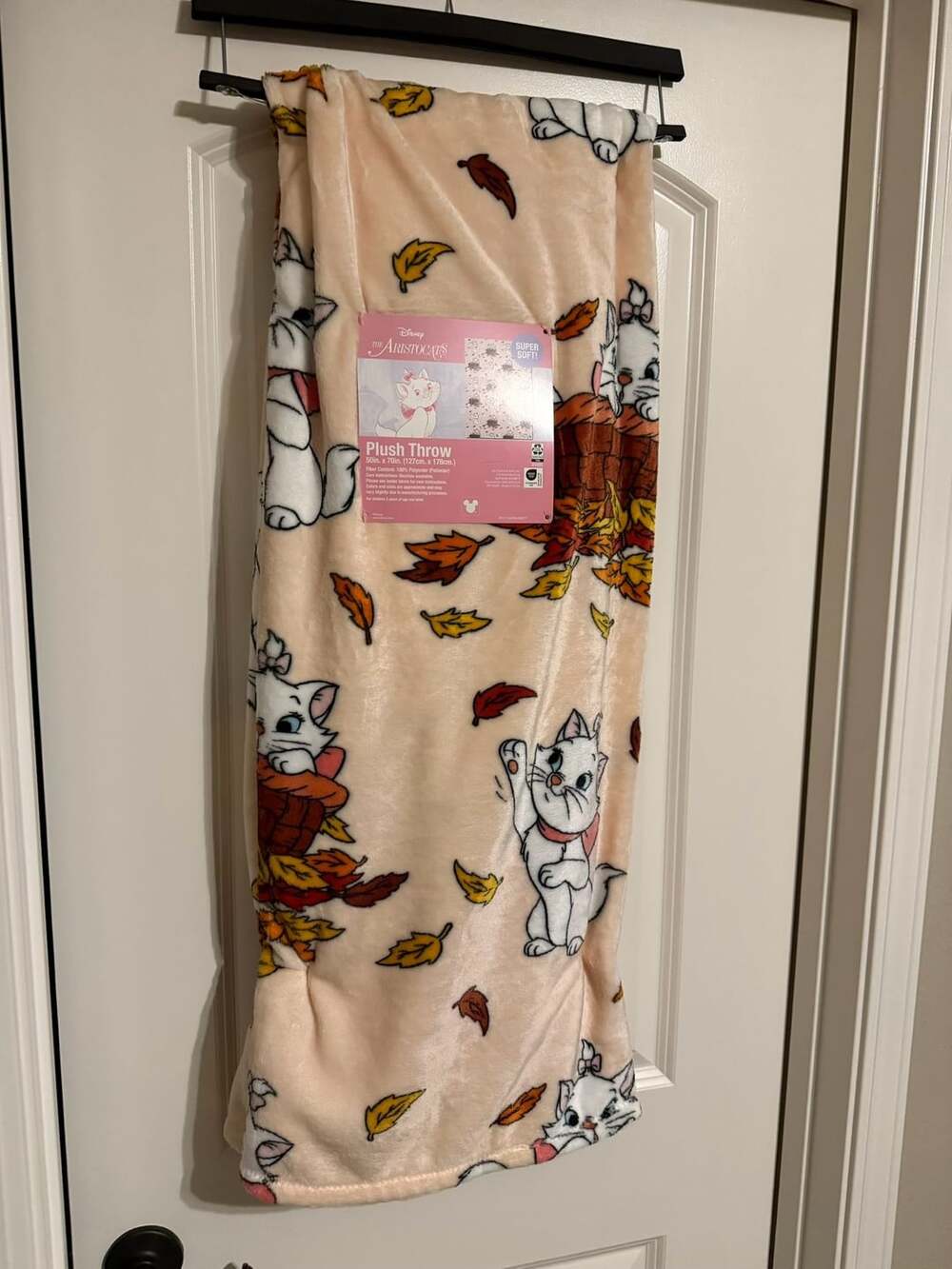 Disney The Aristocats Marie Size 50in x 70in Plush Throw Blanket